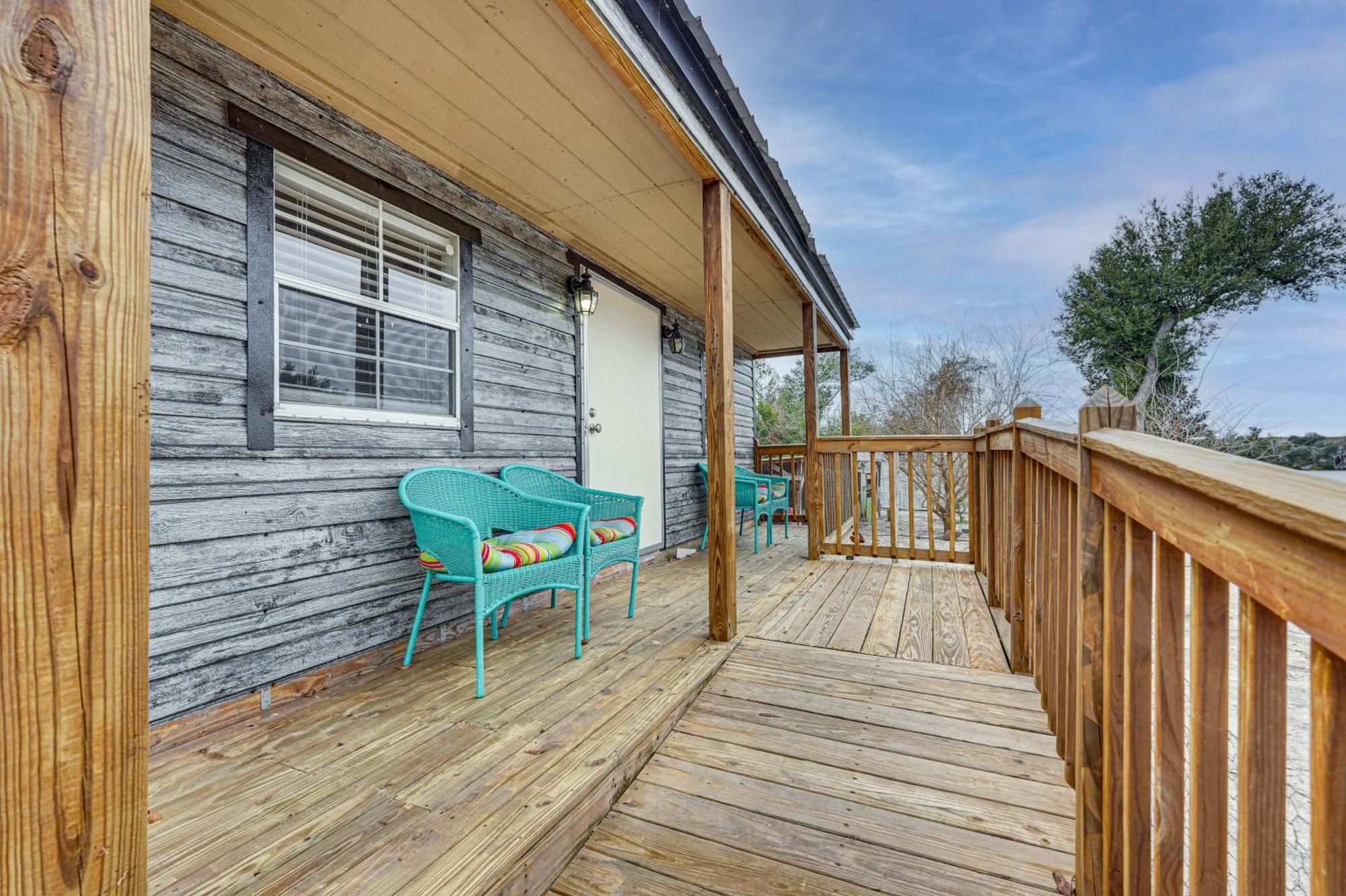 Lakefront Panama City Studio With Hot Tub Access Buitenkant foto